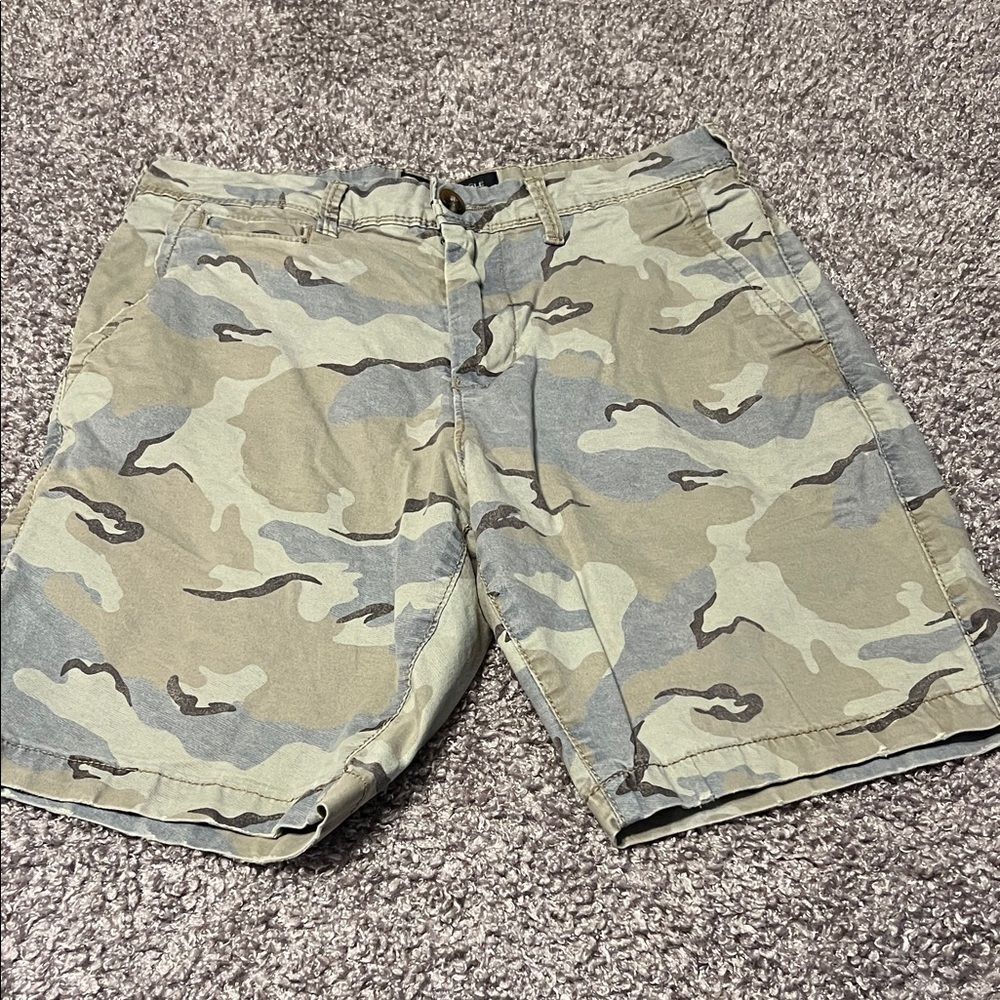 Men's American Eagle Camouflage Shorts